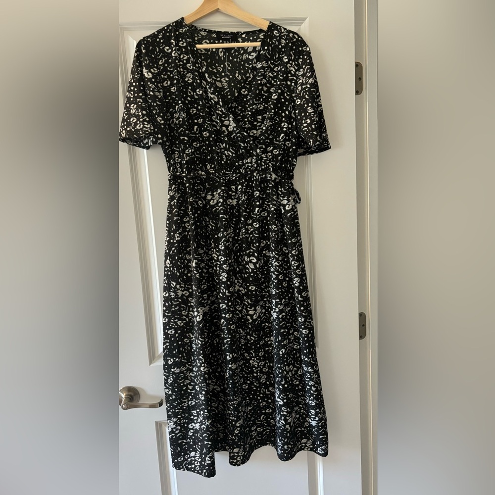 ASOS Maternity Dress -EUC